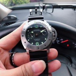 品牌：沛纳海- Panerai  SUBMERSIBLE 潜行者 PAM 001024 类型：男士顶级机械腕表机芯:全自动机械机芯材质：316L精钢表壳（大尺寸够霸气）材料：进口矿物质镜面 进口小牛皮表带 霸气十足 魅力四射尺寸：直径48mm 厚15mm 新款上市，超强夜光，欢迎转载！三杰精致推荐男士机械休闲商务腕表 SJ为你精心打造超真实实物图拍摄 让你超真实实物图体验