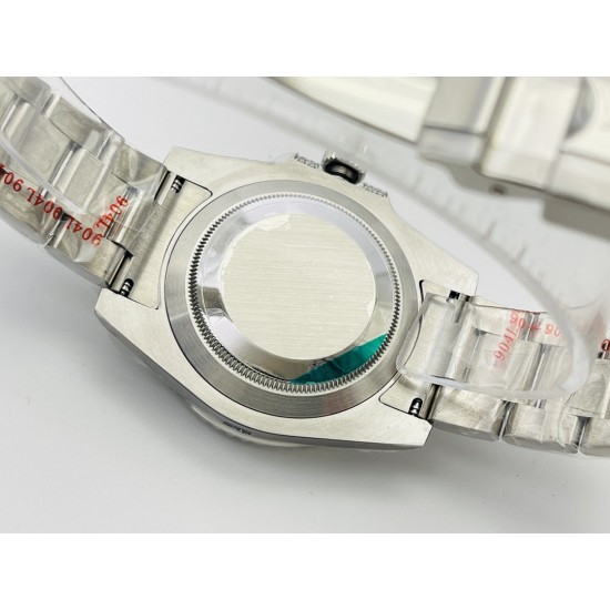 【VRS Factory2022墙裂推荐 市场最高版本】奢华大作,劳力士Rolex SUB潜航者后镶钻定制版!是奢华闪耀与永不退色的融合,更是经典潮流的不二之选!1⃣️【表壳】直径40MM。每一颗钻石/彩宝均来自奥地利(施华洛世奇原产地)经过严格的筛选,确保颜色,大小,火彩统一,专业珠宝镶嵌师精心镶嵌。2⃣️【表带】跟官网同步,904L蚝式钢完美还原坚固耐用的优良血统,效果可媲美原装。3⃣️【机芯】采用复刻界的机芯之王——搭配3135自动上旋机芯。VRS Factory匠心力作 敬请各路表友品鉴! 【VRS Factory2022墙裂推荐 市场最高版本】奢华大作,劳力士Rolex SUB潜航者后镶钻定制版!是奢华闪耀与永不退色的融合,更是经典潮流的不二之选!1⃣️【表壳】直径40MM。每一颗钻石/彩宝均来自奥地利(施华洛世奇原产地)经过严格的筛选,确保颜色,大小,火彩统一,专业珠宝镶嵌师精心镶嵌。2⃣️【表带】跟官网同步,904L蚝式钢完美还原坚固耐用的优良血统,效果可媲美原装。3⃣️【机芯】采用复刻界的机芯之王——搭配3135自动上旋机芯。VRS Factory匠心力作 敬请各路表友品鉴!