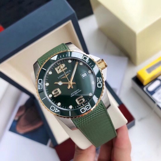 LONGINES 浪琴 新款陶瓷圈康卡斯潜水运动系列 男士自动机械腕表 尺寸41mm!打磨工艺高超。陶瓷表圈高级质感,刻度的立体感和倒角细节两不误。超强夜光效果 匠心之作 ! LONGINES 浪琴 新款陶瓷圈康卡斯潜水运动系列 男士自动机械腕表 尺寸41mm!打磨工艺高超。陶瓷表圈高级质感,刻度的立体感和倒角细节两不误。超强夜光效果 匠心之作 !