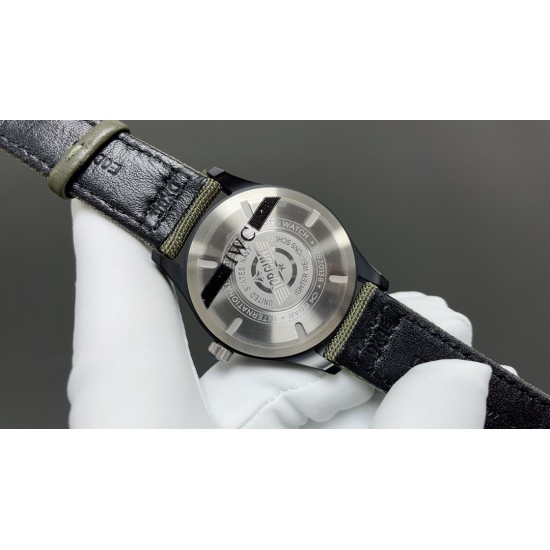 AOF全面升级 V7 版马克 飞行员PILOTS WATCHES全系列1️⃣利用最新的精密AI电喷技术,终于试验出少量的零色差的万国色值2️⃣全场唯一去除紫色温的黑面,开启了字面新工艺的 "狂飙’之战! 3️⃣字體是完美油印100%和原版相同的字体 进口超强夜光⚠️终极版己完美修正纤细大小同步原版!!⚠️而日本进口机芯9015 2892正完完全全符合这特征,最新批次日本纯进口9015 2892更显精准,耐用,摆陀低噪,零返修 AOF全面升级 V7 版马克 飞行员PILOTS WATCHES全系列1️⃣利用最新的精密AI电喷技术,终于试验出少量的零色差的万国色值2️⃣全场唯一去除紫色温的黑面,开启了字面新工艺的 "狂飙’之战! 3️⃣字體是完美油印100%和原版相同的字体 进口超强夜光⚠️终极版己完美修正纤细大小同步原版!!⚠️而日本进口机芯9015 2892正完完全全符合这特征,最新批次日本纯进口9015 2892更显精准,耐用,摆陀低噪,零返修