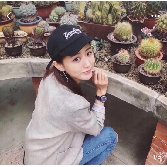 周冬雨，吴谨言同款 近期ins小红书大热的款式，号称“小沛纳海”，百搭不挑人，各种搭配来给你们种草下