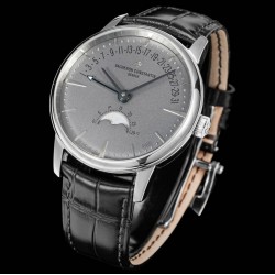 全新升级版Vacheron constantin 经典之美品鉴江诗丹顿传承逆跳日历款腕表 型号4010U/000R-B329。盘面设计独树一帜，功能简单实用。采用自制Cal.2460 R31L/1机芯 直径42.5毫米 。搭配意大利牛皮原装表扣，佩戴更舒适，简敛精致不失优雅，经典传承 永不过时