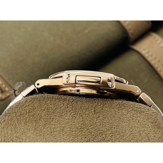 【PFF Factory新势力 新力作】V4最高升级版本 最高复刻 百达.翡丽PATEK PHILIPPE 优雅运动系列5711/1A鹦鹉螺!PFF震撼出品!钢表之王!1⃣️【机芯】全网最佳解毒方案,搭配百达.翡丽9015机改Cal.324自动上链一体机芯!精准稳定!2⃣️【表带】定制级人体工程学表带,钢带中珠是钻石型的,与正品相结合。3⃣️【直径】表壳尺寸40毫米,厚度仅9.0毫米,也与原装最接近。【PFF Factory】匠心之作 欢迎您的品鉴! 【PFF Factory新势力 新力作】V4最高升级版本 最高复刻 百达.翡丽PATEK PHILIPPE 优雅运动系列5711/1A鹦鹉螺!PFF震撼出品!钢表之王!1⃣️【机芯】全网最佳解毒方案,搭配百达.翡丽9015机改Cal.324自动上链一体机芯!精准稳定!2⃣️【表带】定制级人体工程学表带,钢带中珠是钻石型的,与正品相结合。3⃣️【直径】表壳尺寸40毫米,厚度仅9.0毫米,也与原装最接近。【PFF Factory】匠心之作 欢迎您的品鉴!