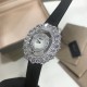 萧邦Happy Diamonds系列特别款!2019年官网力推款!2018即将过去,新的一年从元旦开始!枫叶美丽并寓意着坚毅精神!即代表永恒爱情送给恋人,也代表对美好的回忆,可送给一路陪伴的朋友,还代表一种岁月的轮回。1比1超前做工同步首发!表面配置三块蓝宝石防刮玻璃,瑞士朗达机芯,尺寸:外径34mm内径14mm。表带14/12。 萧邦Happy Diamonds系列特别款!2019年官网力推款!2018即将过去,新的一年从元旦开始!枫叶美丽并寓意着坚毅精神!即代表永恒爱情送给恋人,也代表对美好的回忆,可送给一路陪伴的朋友,还代表一种岁月的轮回。1比1超前做工同步首发!表面配置三块蓝宝石防刮玻璃,瑞士朗达机芯,尺寸:外径34mm内径14mm。表带14/12。