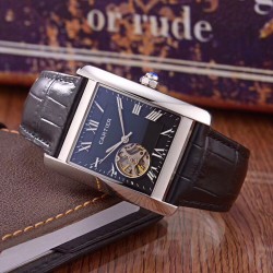品牌：Cartier 卡地亚 类型：精品男士腕表表带：真牛皮表带机芯：全自动机械机芯镜面：矿物质强化玻璃品味高雅 浩瀚大气 匠心独运尺寸：直径42mm 厚12mm！