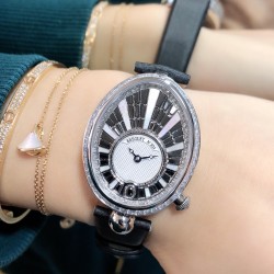 实拍 Breguet 宝玑 最新系列 满天星T钻 经典的蓝钢宝玑指针 机芯是进口自动上链机 我们一直正品完美复刻 那不勒斯皇后款 绝对的女神气质名媛款 最重要的是百搭得来不失少女心 必入款❗带上一秒变女神，各种派对，晚会，聚会，约会，发布会，让你BlingBling