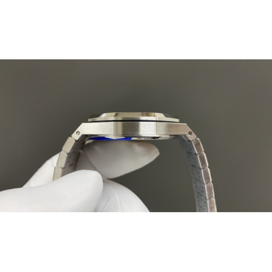 今日推荐爱彼皇家橡树 15500白壳灰面 41mm 3120 机 顶级品质 出货实拍✈️‏‍   ﻿ ﻿