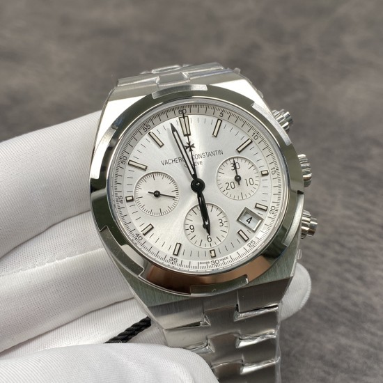 Vacheron Constantin 江诗丹顿 Overseas 纵横四海腕表 升级版V2 耗时10个月打造出来的精品 精钢表壳,直径 41mm,蓝宝石水晶表镜表背,7750改5200自动上链机械,摆频28800次/小时,精钢表扣,防水150米。最后一定要赞赏的是全新的「可更换表带系统」,新 Overseas 只需要拨动表带和表耳之间的一个小划杆就可以拆换表带,每一枚都可选钢带、皮带 ,真正做到1:1复刻 出货实拍 Vacheron Constantin 江诗丹顿 Overseas 纵横四海腕表 升级版V2 耗时10个月打造出来的精品 精钢表壳,直径 41mm,蓝宝石水晶表镜表背,7750改5200自动上链机械,摆频28800次/小时,精钢表扣,防水150米。最后一定要赞赏的是全新的「可更换表带系统」,新 Overseas 只需要拨动表带和表耳之间的一个小划杆就可以拆换表带,每一枚都可选钢带、皮带 ,真正做到1:1复刻 出货实拍