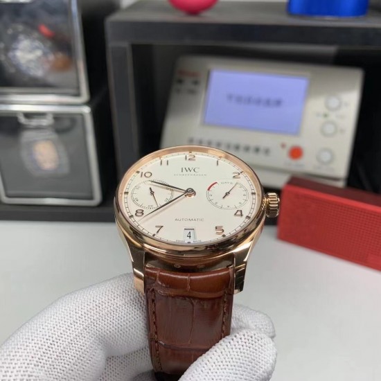 IWC 万国 葡萄牙系列(IWC Portugieser Automatic)IW500701(葡七)腕表 !搭载定制版Cal.52010自动机械机芯 双面蓝宝石 直径42.3mm! IWC 万国 葡萄牙系列(IWC Portugieser Automatic)IW500701(葡七)腕表 !搭载定制版Cal.52010自动机械机芯 双面蓝宝石 直径42.3mm!