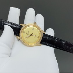 百达翡丽-PATEK PHILIPPE-火热新款式，新款锅盖，耗时长达8个月！超薄男士自动机械腕表，采用进口原装9015机芯，每小时振频28800次，零返修质量，直径40mm原装尺寸，超薄工艺8mm，锅盖玻璃材质！超强防水50米！专柜同款，一比一复刻！带上他锋芒尽显，气派不凡！耀眼光辉，永恒尊贵。⚠️请认准专业独家品质！欢迎转载