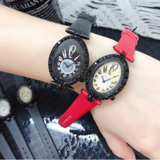 2019新款Breguet-宝玑那不勒斯皇后系列! 史上最强最美 绝对值得拥有的一款 拱桥弧形、表盘用天然白色珍珠母贝 阿拉伯数字时符 经典的蓝钢宝玑指针,完美复刻 那不勒斯皇后款 绝对的女神气质名媛款 最重要的是百搭得来不失少女心 必入款❗带上一秒变女神,各种派对,晚会,聚会,约会,发布会,让你BlingBling 2019新款Breguet-宝玑那不勒斯皇后系列! 史上最强最美 绝对值得拥有的一款 拱桥弧形、表盘用天然白色珍珠母贝 阿拉伯数字时符 经典的蓝钢宝玑指针,完美复刻 那不勒斯皇后款 绝对的女神气质名媛款 最重要的是百搭得来不失少女心 必入款❗带上一秒变女神,各种派对,晚会,聚会,约会,发布会,让你BlingBling