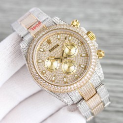 少量到货！新款 劳力士 ROLEX 宇宙计时型迪通拿满天星40系列——904精钢密镶钻款 1⃣️整表密集镶满顶级的施华洛世奇美钻，秒杀其它现有版本的细节和做工！2⃣️厚度13.5mm，采用7750机芯，一档调时，中间不再有日历空档，计时功能一切正常使用！3⃣️超级904钢材质，蓝宝石镜面！4⃣️每条表带和侧边也是镶满钻，真正做到表带镶满无边的工艺！游戏 每个细节都做到了极致！欢迎品鉴！