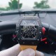 SJ出品 理查德米.勒RM35-01 RAFAEL NADAL 全新限量腕表 釆用三件式结构,上下表圈和底盖分別以NTPT原装碳纤维纹路和了316精钢,字面则配备红色表冠衬垫 ,标志和表带相映成趣 ,精致小配件一层叠一层让表面变的更加层次感 ,搭配原装全自动进口机芯,尺寸50X43mm 三杰精致推荐男士机械腕表 SJ为你精心挑选超真实实物图拍摄 SJ出品 理查德米.勒RM35-01 RAFAEL NADAL 全新限量腕表 釆用三件式结构,上下表圈和底盖分別以NTPT原装碳纤维纹路和了316精钢,字面则配备红色表冠衬垫 ,标志和表带相映成趣 ,精致小配件一层叠一层让表面变的更加层次感 ,搭配原装全自动进口机芯,尺寸50X43mm 三杰精致推荐男士机械腕表 SJ为你精心挑选超真实实物图拍摄
