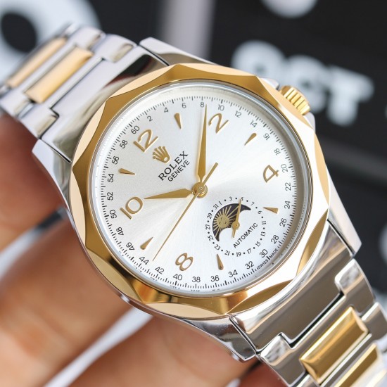 LL【精品推荐】新款劳力士首款月相显示腕表（ROLEX），此款腕表是来自《劳力士全球最著名设计师》历经考验，至臻呈现。[强]大三针表，6字位采用月相和日期显示，腕表采用进口316精钢壳套制做，配搭瑞士ETA2824月相功能机芯，进口蓝宝石镜面、尺寸：40mm厚度10mm超薄表盘、表带采用316精钢表带、具有防水性能，卓越的品质，完美的理念 屡创佳绩 绝对是男人身分地位的象征！