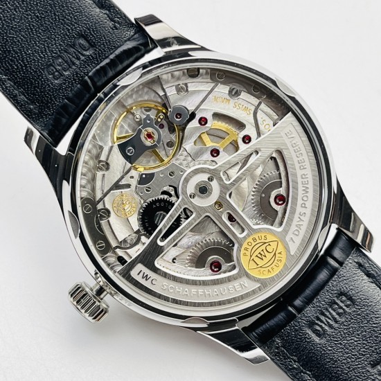 【ZF Factory销量神器】V5升级版 IWC万国葡7-葡萄牙系列 七日链 !1⃣️搭载定制版自动机械机芯!2⃣️独立小秒针,真动能指示!3⃣️蓝宝石玻璃镜面!4⃣️定制版意大利牛皮表带,原装扣子!5⃣️直径42毫米!ZF出品 必属精品 欢迎您的品鉴! 【ZF Factory销量神器】V5升级版 IWC万国葡7-葡萄牙系列 七日链 !1⃣️搭载定制版自动机械机芯!2⃣️独立小秒针,真动能指示!3⃣️蓝宝石玻璃镜面!4⃣️定制版意大利牛皮表带,原装扣子!5⃣️直径42毫米!ZF出品 必属精品 欢迎您的品鉴!