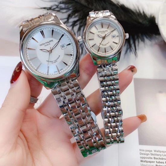 品牌:百达翡丽-PATEK PHILPPE 类型:情侣对表表壳:316精钢(做工上乘)表带:316钢机芯:进口石英机芯(走时精准)材料:高级强化镀膜镜面尺寸:男直径39mm 厚度8mm/女直径29mm 厚度8mm 品牌:百达翡丽-PATEK PHILPPE 类型:情侣对表表壳:316精钢(做工上乘)表带:316钢机芯:进口石英机芯(走时精准)材料:高级强化镀膜镜面尺寸:男直径39mm 厚度8mm/女直径29mm 厚度8mm
