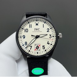 AOF全面升级 V7 版马克 飞行员PILOTS WATCHES全系列1️⃣利用最新的精密AI电喷技术，终于试验出少量的零色差的万国色值2️⃣全场唯一去除紫色温的黑面，开启了字面新工艺的 ＂狂飙’之战！ 3️⃣字體是完美油印100%和原版相同的字体  进口超强夜光⚠️终极版己完美修正纤细大小同步原版！！⚠️而日本进口机芯9015    2892正完完全全符合这特征，最新批次日本纯进口9015   2892更显精准，耐用，摆陀低噪，零返修