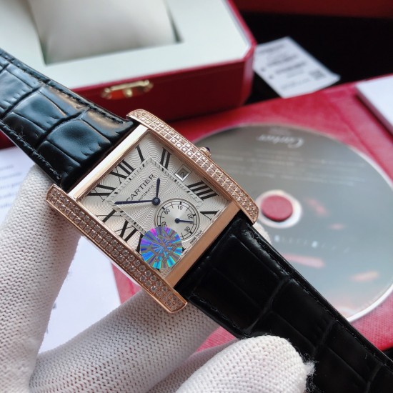 SJ出品 TW复刻升级版 CARTIER卡地亚 T2 坦克系列 W5330001 自动机械男表 原装正品开模打造 1:1复刻 搭载原版1904MC型机芯 尺寸:34*44mm 蓝宝石镜面 意大利小牛皮带 三杰精致推荐男士机械瑞士腕表 SJ为你精心制作超真实实物图拍摄 SJ出品 TW复刻升级版 CARTIER卡地亚 T2 坦克系列 W5330001 自动机械男表 原装正品开模打造 1:1复刻 搭载原版1904MC型机芯 尺寸:34*44mm 蓝宝石镜面 意大利小牛皮带 三杰精致推荐男士机械瑞士腕表 SJ为你精心制作超真实实物图拍摄