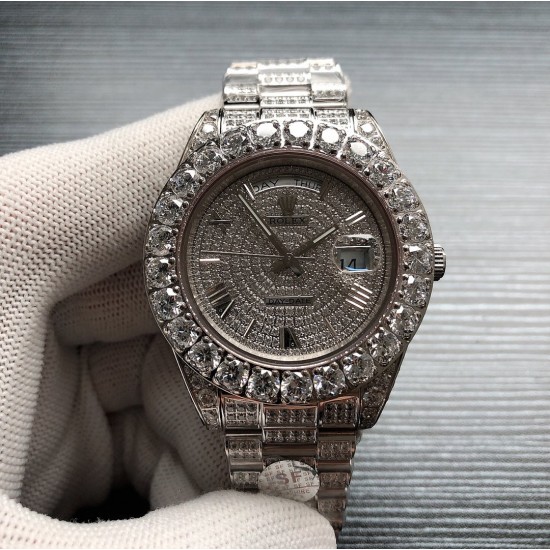 劳力士ROLEX R40 SF Factory 新款Oyster Perpetual Pearlmaster 39(蚝式恒动Pearlmaster 39)腕表,堪为宝石镶嵌腕表系列之瑰宝。 永恒黄金腕表镶嵌最珍稀的钻石,充分展现劳力士在宝石镶嵌方面的非凡技艺。品牌:Rolex劳力士系列:蚝式恒动腕表机芯:全自动机械表带:镶钻精钢表链尺寸:43.5 x 13mm材料:316精钢+蓝宝石玻璃 三杰精致推荐男士机械腕表 SJ为你精心打造超真实实物图拍摄 劳力士ROLEX R40 SF Factory 新款Oyster Perpetual Pearlmaster 39(蚝式恒动Pearlmaster 39)腕表,堪为宝石镶嵌腕表系列之瑰宝。 永恒黄金腕表镶嵌最珍稀的钻石,充分展现劳力士在宝石镶嵌方面的非凡技艺。品牌:Rolex劳力士系列:蚝式恒动腕表机芯:全自动机械表带:镶钻精钢表链尺寸:43.5 x 13mm材料:316精钢+蓝宝石玻璃 三杰精致推荐男士机械腕表 SJ为你精心打造超真实实物图拍摄