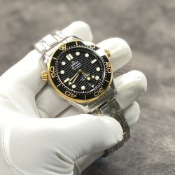 【VS出品】欧米茄 海马300M 316精钢材质打造！间金钢带款！8800机 42MM！金灿灿，这个颜色好看！出货实拍
