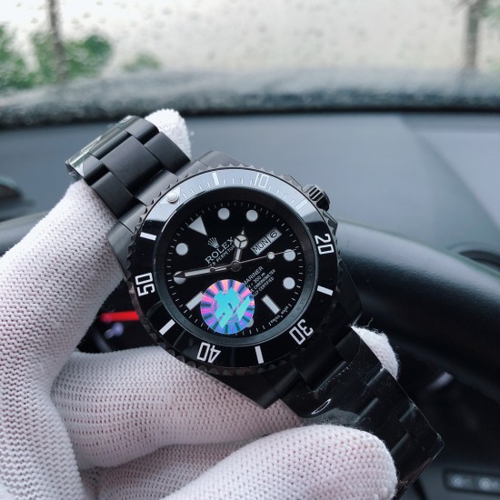 SJ出品 【品牌】劳力士--ROLEX 【类型】男士腕表 Y8【机芯】全自动机械机芯【材质】316L精钢表壳【表镜】矿物强化玻璃镜面【皮质】胶带/钢带(可选)【尺寸】直径40mm 厚度12mm【特性】潜航者系列,专门为潜水爱好者所设计的产品,时尚硬朗,个性独特 三杰精致推荐男士机械腕表 SJ为你精心挑选超真实实物图拍摄 SJ出品 【品牌】劳力士--ROLEX 【类型】男士腕表 Y8【机芯】全自动机械机芯【材质】316L精钢表壳【表镜】矿物强化玻璃镜面【皮质】胶带/钢带(可选)【尺寸】直径40mm 厚度12mm【特性】潜航者系列,专门为潜水爱好者所设计的产品,时尚硬朗,个性独特 三杰精致推荐男士机械腕表 SJ为你精心挑选超真实实物图拍摄