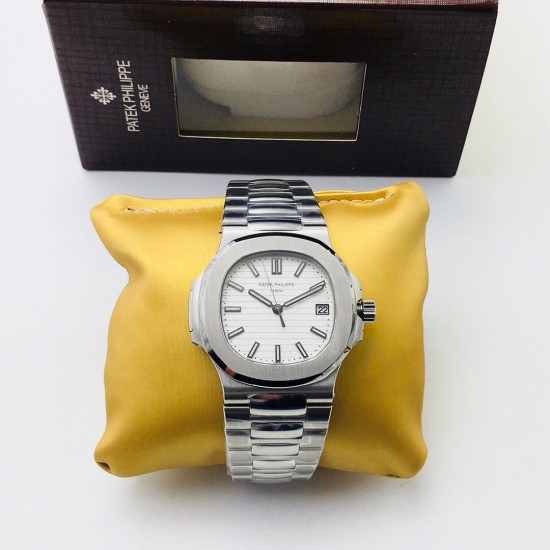 【PFF Factory新势力 新力作】V4最高升级版本 最高复刻 百达.翡丽PATEK PHILIPPE 优雅运动系列5711/1A鹦鹉螺!PFF震撼出品!钢表之王!1⃣️【机芯】全网最佳解毒方案,搭配百达.翡丽9015机改Cal.324自动上链一体机芯!精准稳定!2⃣️【表带】定制级人体工程学表带,钢带中珠是钻石型的,与正品相结合。3⃣️【尺寸】表壳尺寸40毫米,厚度仅9.0毫米,也与原装最接近。【PFF Factory】匠心之作 欢迎您的品鉴! 【PFF Factory新势力 新力作】V4最高升级版本 最高复刻 百达.翡丽PATEK PHILIPPE 优雅运动系列5711/1A鹦鹉螺!PFF震撼出品!钢表之王!1⃣️【机芯】全网最佳解毒方案,搭配百达.翡丽9015机改Cal.324自动上链一体机芯!精准稳定!2⃣️【表带】定制级人体工程学表带,钢带中珠是钻石型的,与正品相结合。3⃣️【尺寸】表壳尺寸40毫米,厚度仅9.0毫米,也与原装最接近。【PFF Factory】匠心之作 欢迎您的品鉴!
