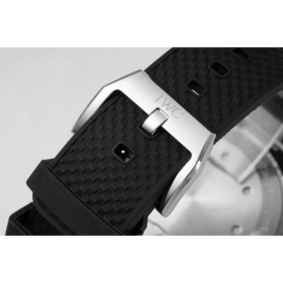 到货[庆祝][庆祝]接受预订NS Factory 2021最新力作 市场最高品质 狠货来袭!IWC万国海洋计时系列IW376805 腕表(“雅克伊夫库斯托探险之旅”特别版)表径44mmx17mm，搭载7750自动机械计时机芯，3点位日历星期显示，蓝宝石水晶玻璃表镜，表镜经双面防眩处理透光清晰，快拆表带一步到位，富有机械感的齿轮型表冠，可转动圈口，方向同正品。超强双色夜光，即使是在黑夜也能清晰的知道时间，佩戴舒适，值得你拥有!