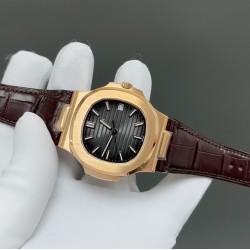 今日推荐百达翡丽 鹦鹉螺 5711 玫瑰金黑面 40mm 一体机 顶级品质 出货实拍✈️