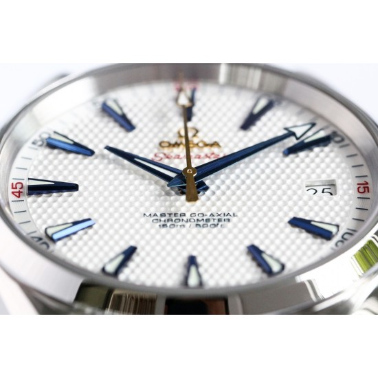 VS欧米茄海马Aqua Terra “莱德杯”限量版 金针队长 41.5mm搭载1:1 8500机芯全新上市!1:装饰独特的 高尔夫球状机构银色表盘,搭载18K 黄金秒针 白蓝红金四色呼应莱德杯色彩组合。2: 与正品一致1:1自动上链同轴机芯,双向上链系统能缩短上链时间。3:自动陀上饰有独特的阿拉伯日内瓦波纹,陀上印着莱德杯标志。喜欢金针队长 还有个不二的选择! VS欧米茄海马Aqua Terra “莱德杯”限量版 金针队长 41.5mm搭载1:1 8500机芯全新上市!1:装饰独特的 高尔夫球状机构银色表盘,搭载18K 黄金秒针 白蓝红金四色呼应莱德杯色彩组合。2: 与正品一致1:1自动上链同轴机芯,双向上链系统能缩短上链时间。3:自动陀上饰有独特的阿拉伯日内瓦波纹,陀上印着莱德杯标志。喜欢金针队长 还有个不二的选择!