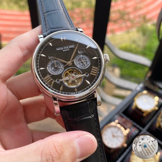 品牌：百达翡丽表带：真牛皮表带机芯：全自动机械机芯镜面：矿物质强化玻璃  尺寸：直径41mm 厚11mm！