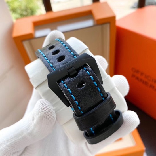 【独家V7版本】沛纳海LUMINOR MARINA庐米诺系列FIBRATECHTM 腕表–44 毫米壳套材质为carbotech碳纤维复合材质,沛纳海特有,且荣获专利的传奇性表冠护桥装置;搭载V7工厂最新研发的机械机芯,具备日期显示 【独家V7版本】沛纳海LUMINOR MARINA庐米诺系列FIBRATECHTM 腕表–44 毫米壳套材质为carbotech碳纤维复合材质,沛纳海特有,且荣获专利的传奇性表冠护桥装置;搭载V7工厂最新研发的机械机芯,具备日期显示