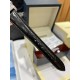 鳄鱼皮瑞士石英到货!浪琴表黛绰维纳20.80 X 32.00mm 石英女士腕表!瑞士石英,蓝宝石玻璃,鳄鱼皮表带,浪琴排名皇后级别的当属黛绰维纳系列女表 以意大利语中的Dolce Vita为名 寓意甜美生活 寓意意式生活邂逅现代浪漫 通过几何线条与柔美曲线塑造出现代优雅与妩媚姿态 银色表盘的雕花、以及蓝钢指针等精致细节都烘托出佩戴者纯正的优雅与贵气 ! 鳄鱼皮瑞士石英到货!浪琴表黛绰维纳20.80 X 32.00mm 石英女士腕表!瑞士石英,蓝宝石玻璃,鳄鱼皮表带,浪琴排名皇后级别的当属黛绰维纳系列女表 以意大利语中的Dolce Vita为名 寓意甜美生活 寓意意式生活邂逅现代浪漫 通过几何线条与柔美曲线塑造出现代优雅与妩媚姿态 银色表盘的雕花、以及蓝钢指针等精致细节都烘托出佩戴者纯正的优雅与贵气 !