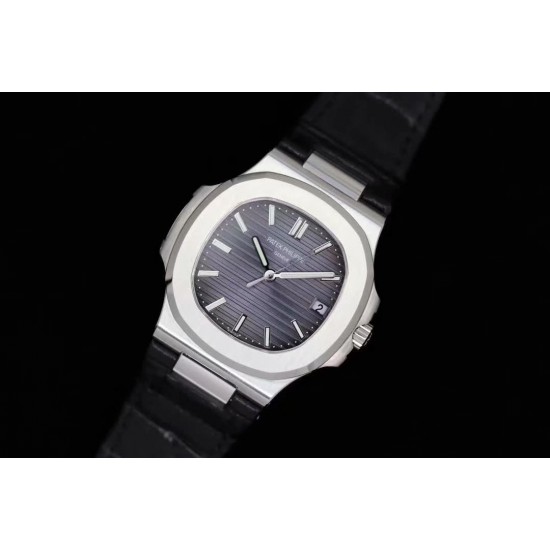 【“薄”大精深 从“芯”出发】全新升级V2版本 PATEK 。PHILPPE——鹦鹉螺5711/1A系列强势回归。1：1全新开模修正三件套壳 厚度仅9mm，修正了以往偏厚的现象，使之佩戴更贴合手腕。搭载全新定制版9015改原装CaI.324 S C洗花机芯。突破了无加夹板的情况下摆轮位置同步正品！定制级的人体工程学表带 修正了表带的铰链部分...[更多]