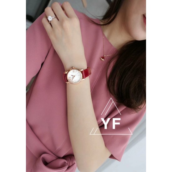 实拍《YF》萧邦(五钻小号无日历)HAPPY DIAMONDS 七彩圣诞主题 符合接下来圣诞跨年的气氛 每一颗钻石都是最好的礼物 心向自由 与快乐不期而遇。 实拍《YF》萧邦(五钻小号无日历)HAPPY DIAMONDS 七彩圣诞主题 符合接下来圣诞跨年的气氛 每一颗钻石都是最好的礼物 心向自由 与快乐不期而遇。