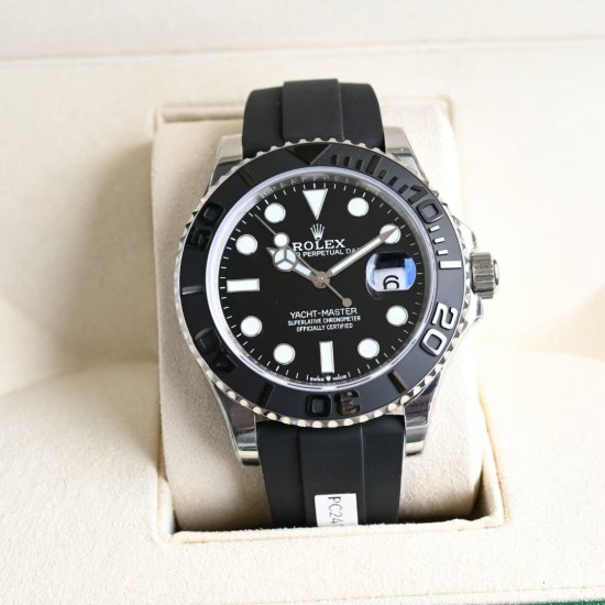 ROLEX 劳力士 YACHT MASTER 游艇名仕型 116655 运动男表 精钢镀厚玫瑰金表壳 陶瓷表圈 可双向转动 旋入式表冠 蓝宝石镜面有日历放大镜6点位镭射皇冠防伪 橡胶表带 表带侧面有OYSTERFLEX字样雕刻 表带背面有导汗槽 Glidelock折叠保险表扣! ROLEX 劳力士 YACHT MASTER 游艇名仕型 116655 运动男表 精钢镀厚玫瑰金表壳 陶瓷表圈 可双向转动 旋入式表冠 蓝宝石镜面有日历放大镜6点位镭射皇冠防伪 橡胶表带 表带侧面有OYSTERFLEX字样雕刻 表带背面有导汗槽 Glidelock折叠保险表扣!