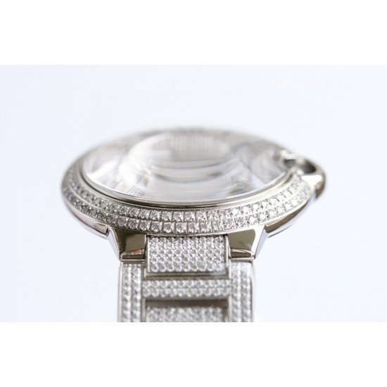 V7版复刻最高版！奢华 卡地亚 CARTIER B33 蓝气球 42mm 满钻系列 采用高端进口奥地利钻石5000+颗镶满表壳及表带 （镶嵌工艺5年内掉钻免费补新钻） 原版鱼眼真宝蓝石镜面（10年内非人为有磨损痕迹的！免费换新玻璃）TOP海鸥2836全自动机械机芯！高档烤蓝指针 高端精钢带 不掉螺丝 ！纳米真空电镀细节更到位！ 走时精准 质量可靠 ！五星推荐 匠心之作 值得你拥有！