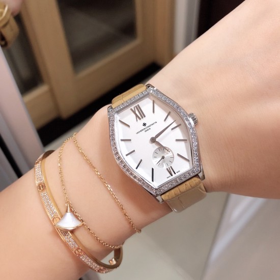 实拍 江诗丹顿-Vacheron Constantin 作为世界上历史悠久的钟表制造商从未停止生产,秉承悉力以赴,精益求精的品牌座右铭,其中有一款-Malte系列25530/000R-9742,经典酒桶型婉表,防磨水晶镜面,内部经反光处理,配置瑞士原装石英机芯,尺寸28.40*38.67毫米,厚度7.28毫米。表壳电镀18K白金/玫瑰金,表带有布绢带,牛皮带两种选择,针扣配带.市面最高版本,你值得拥有! 实拍 江诗丹顿-Vacheron Constantin 作为世界上历史悠久的钟表制造商从未停止生产,秉承悉力以赴,精益求精的品牌座右铭,其中有一款-Malte系列25530/000R-9742,经典酒桶型婉表,防磨水晶镜面,内部经反光处理,配置瑞士原装石英机芯,尺寸28.40*38.67毫米,厚度7.28毫米。表壳电镀18K白金/玫瑰金,表带有布绢带,牛皮带两种选择,针扣配带.市面最高版本,你值得拥有!