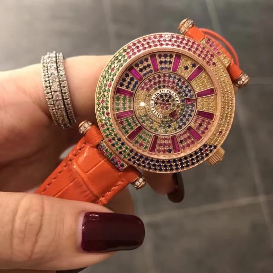 FRANCK MULLER【法兰克•穆勒】神秘时间 玩转表界 2020年新款女式腕表,官网同步更新,奢华的经典著作当属FM出品,纯钢外壳,镶嵌施华洛世奇水晶,高端的奢华与尊贵,经典满钻字面,突破设计风格和寓意深刻,改变需要新形象,你值得拥有。进口2836全自动机械,蓝宝石镜面,亮色真牛皮表带。尺寸大号42mm 小号38mm FRANCK MULLER【法兰克•穆勒】神秘时间 玩转表界 2020年新款女式腕表,官网同步更新,奢华的经典著作当属FM出品,纯钢外壳,镶嵌施华洛世奇水晶,高端的奢华与尊贵,经典满钻字面,突破设计风格和寓意深刻,改变需要新形象,你值得拥有。进口2836全自动机械,蓝宝石镜面,亮色真牛皮表带。尺寸大号42mm 小号38mm