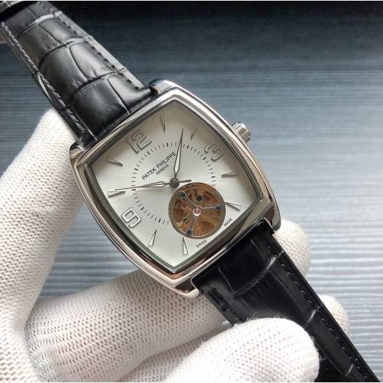 最新款飞轮系列爆款来袭 2020最新 百达菲丽-PATEK PHILIPPE S9 酒桶飞轮 精致做工。飞轮精品系列 商务男士腕表 机芯:自动机械 材质:316钢壳 牛皮皮带 原版扣子直径42mm厚度12mm 请认准独家品质 三杰精致推荐男士全自动机械机芯 SJ为你精心打造超真实实物图拍摄 最新款飞轮系列爆款来袭 2020最新 百达菲丽-PATEK PHILIPPE S9 酒桶飞轮 精致做工。飞轮精品系列 商务男士腕表 机芯:自动机械 材质:316钢壳 牛皮皮带 原版扣子直径42mm厚度12mm 请认准独家品质 三杰精致推荐男士全自动机械机芯 SJ为你精心打造超真实实物图拍摄