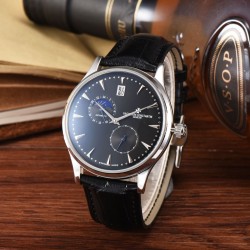 江诗丹顿（Vacheron Constantin)传承系列9位24时真日⭐️月星辰12位独特日历窗全面推出，成功商务人士必备，采用全自动进口机芯（零返修、零故障）顶级316精钢表壳，原装按扣 进口小牛皮，锅盖玻璃，做工一流，型男必备。送礼极佳，先下手为强！