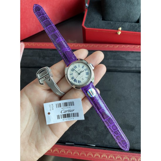 DR卡地亚钥匙系列 腕表保留了卡地亚的经典设计:阿拉伯数字时标和剑形蓝钢指针,形似钥匙的表冠顶端镶嵌一颗蓝宝石,雕纹表盘上带有太阳纹饰,6点钟位置为日期显示窗口,腕表搭配鳄鱼皮表带,进口自动机械机芯,316精钢表壳,31毫米尺寸,使用鲍鱼壳形,经典的设计辨识度很,并且适合任何场合佩戴,是一款性价比很高的腕表! DR卡地亚钥匙系列 腕表保留了卡地亚的经典设计:阿拉伯数字时标和剑形蓝钢指针,形似钥匙的表冠顶端镶嵌一颗蓝宝石,雕纹表盘上带有太阳纹饰,6点钟位置为日期显示窗口,腕表搭配鳄鱼皮表带,进口自动机械机芯,316精钢表壳,31毫米尺寸,使用鲍鱼壳形,经典的设计辨识度很,并且适合任何场合佩戴,是一款性价比很高的腕表!