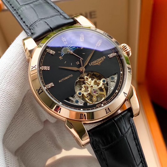 浪琴-Longines ‼️精品男士腕表劲爆镂空设计,技艺精湛,独具匠心,尊贵大气,绅士风范。采用全自动机械机芯,顶级316精钢表壳,进口小牛皮表带,矿物质超强镜面,尺寸43-13 浪琴-Longines ‼️精品男士腕表劲爆镂空设计,技艺精湛,独具匠心,尊贵大气,绅士风范。采用全自动机械机芯,顶级316精钢表壳,进口小牛皮表带,矿物质超强镜面,尺寸43-13