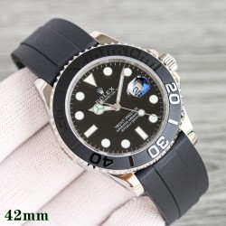C厂 劳力士 ROLEX FC1 游艇名仕YACHT-MASTER 42mm 新品白游艇。正品开模，双向旋转外圈，不再松松垮垮，力度手感正品调教；亚洲手腕尺寸橡胶胶带按正品工艺包覆金属片，搭载2824全自动机械机芯 持久耐用且舒服；表壳上的钢印跟正品一样，不是普通刻字