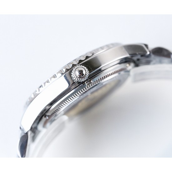 LS精品    劳力士Rolex[色][色]低调奢华[色]火爆开启上市，不显浮华的风格广受成功人士喜爱，逐渐深刻人心，并备受各界人士推重。工艺精湛，糅合尊贵、典雅和独特气质于一身，位列世界手表业之翘楚材料：316钢18k微纳米电镀金，直径41mm，进口820A机芯，28800每小时振荡次数，动力储备48小时，表带：316精钢表带，三度防水性能，返修率几乎为零，请君放心购
