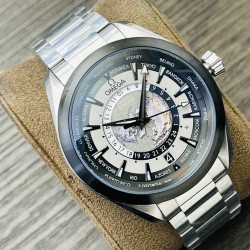 【OM Factory2024墙裂推荐】 欧米茄海马系列43MM直径 220.10.43.22.03.001欧米茄世界时腕表激光烧蚀蓝色海洋，陆地浮雕勾勒，24小时hesalite水晶环。辽阔世界尽在掌握，于方寸之间伴您开启环球之旅！OM Factory匠心力作 欢迎各位表友品鉴！