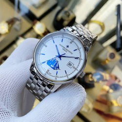 实物拍摄品牌：江诗丹顿 -Vacheron Constantin 最新推出类型：[酷]男士腕表表壳：316精钢（做工优质）表带：进口真牛皮/316精钢（两种可选）机芯：高级定制全自动机械机芯（走时稳定）玻璃：高级强化镀膜镜面尺寸：直径40mm，厚度12.5mm