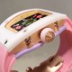 实拍 最新理查珐琅棉花糖理查德米勒 RichardMille 珐琅棉花糖 最新爆款 bon bon系列最稀有的作品!克服传统工艺打破模式!钟表最受尊敬的技术之一。不是所有人的嫁妆,棉花糖运动曲线和颜色,它们是诱人的。有了理查德米勒,实现了把棉花糖戴在你的手腕上!白色陶瓷加上黄粉绿搪瓷表盘,RM-07柔和的颜色创造了一个组合...甜蜜!糖果店的一次旅行,一个让人难以置信的艺术品。你会戴上它吗? 实拍 最新理查珐琅棉花糖理查德米勒 RichardMille 珐琅棉花糖 最新爆款 bon bon系列最稀有的作品!克服传统工艺打破模式!钟表最受尊敬的技术之一。不是所有人的嫁妆,棉花糖运动曲线和颜色,它们是诱人的。有了理查德米勒,实现了把棉花糖戴在你的手腕上!白色陶瓷加上黄粉绿搪瓷表盘,RM-07柔和的颜色创造了一个组合...甜蜜!糖果店的一次旅行,一个让人难以置信的艺术品。你会戴上它吗?