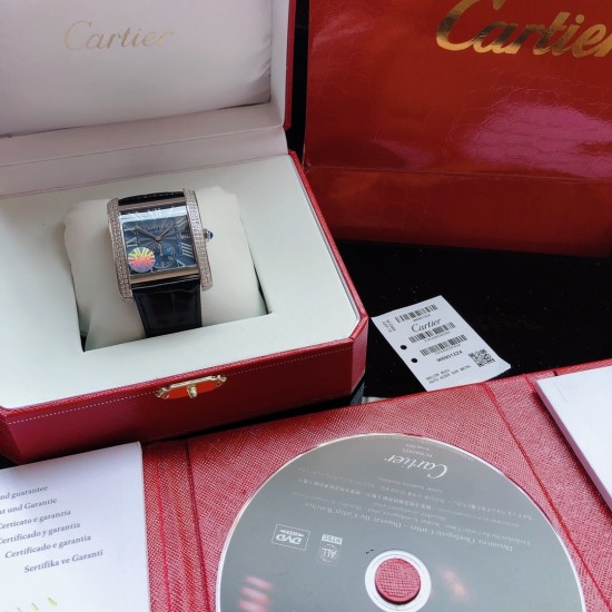 SJ出品 TW复刻升级版 CARTIER卡地亚 T2 坦克系列 W5330001 自动机械男表 原装正品开模打造 1:1复刻 搭载原版1904MC型机芯 尺寸:34*44mm 蓝宝石镜面 意大利小牛皮带 三杰精致推荐男士机械瑞士腕表 SJ为你精心制作超真实实物图拍摄 SJ出品 TW复刻升级版 CARTIER卡地亚 T2 坦克系列 W5330001 自动机械男表 原装正品开模打造 1:1复刻 搭载原版1904MC型机芯 尺寸:34*44mm 蓝宝石镜面 意大利小牛皮带 三杰精致推荐男士机械瑞士腕表 SJ为你精心制作超真实实物图拍摄