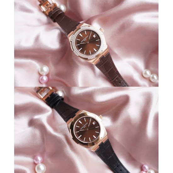 ★实拍 女神推荐款【Vacheron Constantin江诗丹顿】纵横四海系列OVERSEAS女款小号型【表壳】表径3610.8mm 质感细腻大方 84颗圆形切割施华洛水钻璀璨夺目 蓝宝石镜面永不刮花【表盘】大三针的设计 简约大方 旭日纹缎面拉丝的工艺处理 深邃优雅 18k金时标均带白色夜光涂层【机芯】CITIZEN8系列改Cal.5300机芯(机芯稳定零返修 )后原装18k纳米镀金质摆陀【表带扣】半马其他十字三片折叠式表扣 进口牛皮表带越欣赏 越懂欣赏 ★实拍 女神推荐款【Vacheron Constantin江诗丹顿】纵横四海系列OVERSEAS女款小号型【表壳】表径3610.8mm 质感细腻大方 84颗圆形切割施华洛水钻璀璨夺目 蓝宝石镜面永不刮花【表盘】大三针的设计 简约大方 旭日纹缎面拉丝的工艺处理 深邃优雅 18k金时标均带白色夜光涂层【机芯】CITIZEN8系列改Cal.5300机芯(机芯稳定零返修 )后原装18k纳米镀金质摆陀【表带扣】半马其他十字三片折叠式表扣 进口牛皮表带越欣赏 越懂欣赏