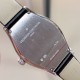 实拍 江诗丹顿-Vacheron Constantin 作为世界上历史悠久的钟表制造商从未停止生产,秉承悉力以赴,精益求精的品牌座右铭,其中有一款-Malte系列25530/000R-9742,经典酒桶型婉表,防磨水晶镜面,内部经反光处理,配置瑞士原装石英机芯,尺寸28.40*38.67毫米,厚度7.28毫米。表壳电镀18K白金/玫瑰金,表带有布绢带,牛皮带两种选择,针扣配带.市面最高版本,你值得拥有! 实拍 江诗丹顿-Vacheron Constantin 作为世界上历史悠久的钟表制造商从未停止生产,秉承悉力以赴,精益求精的品牌座右铭,其中有一款-Malte系列25530/000R-9742,经典酒桶型婉表,防磨水晶镜面,内部经反光处理,配置瑞士原装石英机芯,尺寸28.40*38.67毫米,厚度7.28毫米。表壳电镀18K白金/玫瑰金,表带有布绢带,牛皮带两种选择,针扣配带.市面最高版本,你值得拥有!